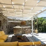 Villa Waves *
