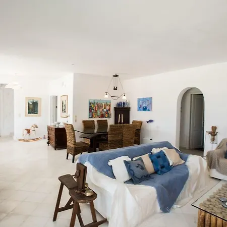 Waves Willa Agios Ioannis Diakoftis